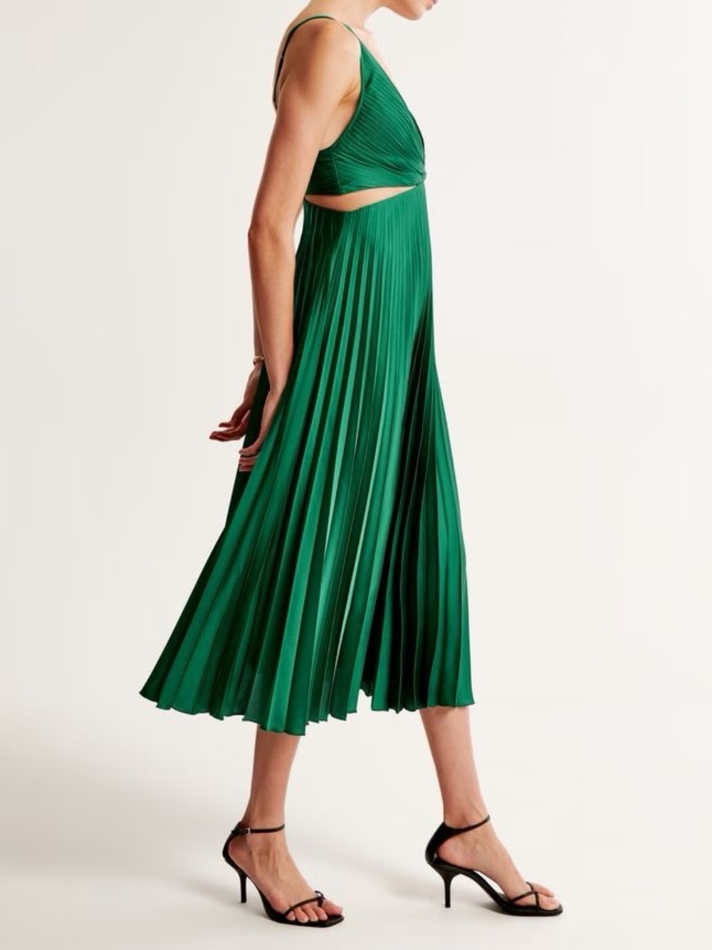 Abercrombie & Fitch The A&F Giselle Pleated Cutout Maxi Dress - Picture 2 of 9